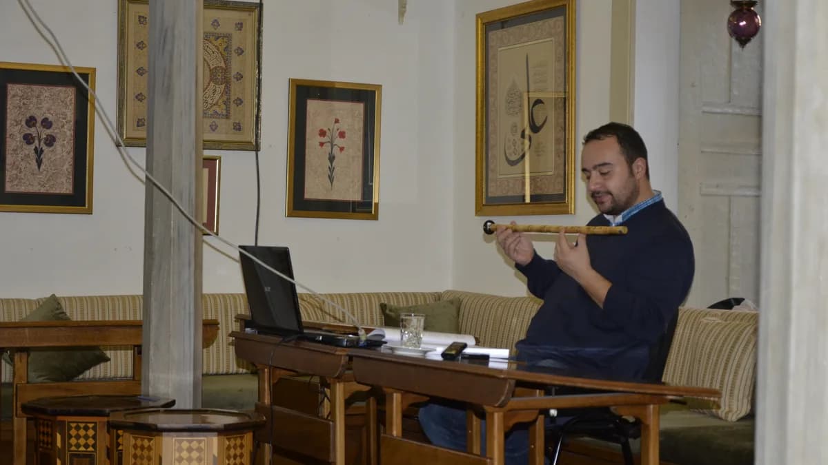 Ali Tan ile “Tarih İçinde Ney” Sohbeti — BİKSAD arşivinden fotoğraf