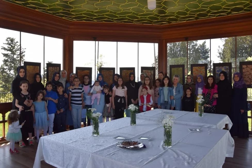 Ebru Grubu Çocukları ve Aileleriyle Yıl Sonu Değerlendirme ve Sohbet Buluşması — BİKSAD arşivinden fotoğraf